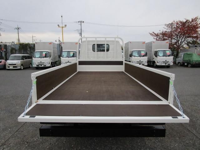 Hino DUTRO 2025-10 7199542-10