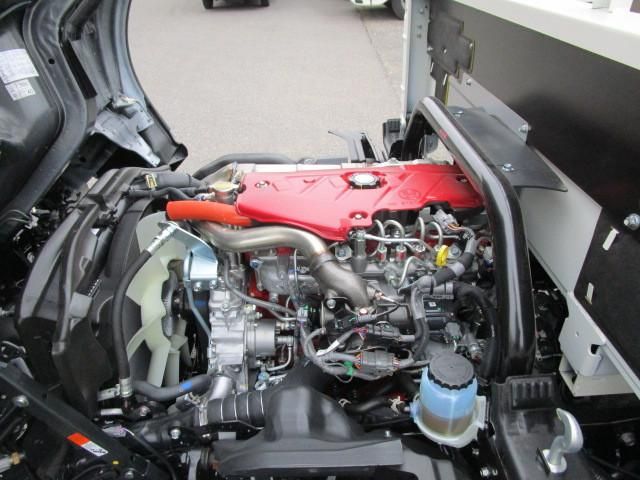 Hino DUTRO 2025-10 7199542-24