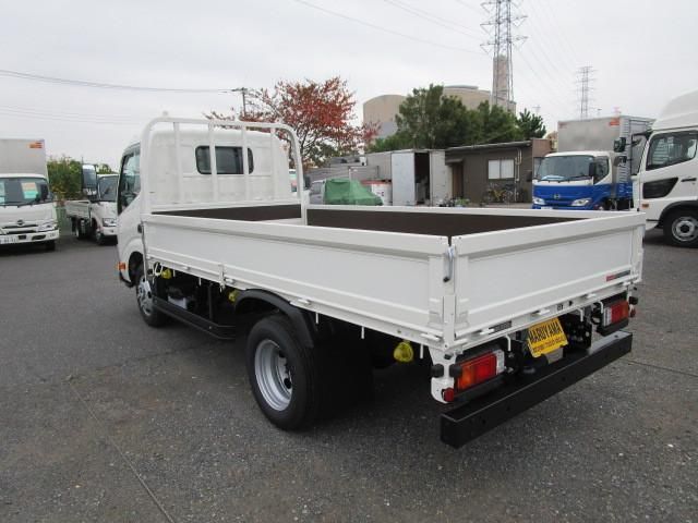 Hino DUTRO 2025-10 7199542-2