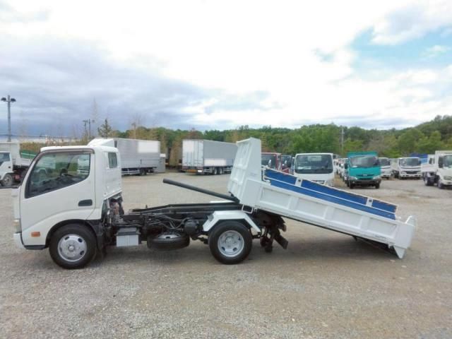 Hino DUTRO 2015-01 7199556-26