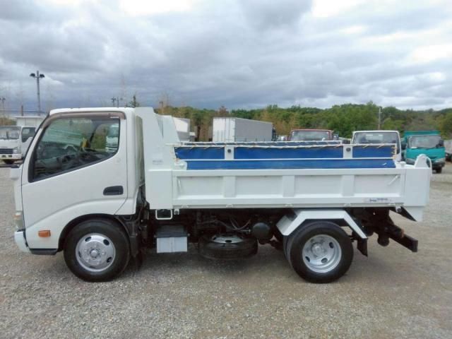 Hino DUTRO 2015-01 7199556-4