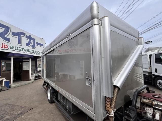Hino DUTRO 2012-06 7199586-13
