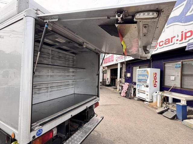 Hino DUTRO 2012-06 7199586-16