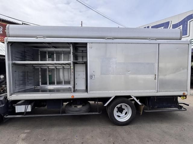 Hino DUTRO 2012-06 7199586-20