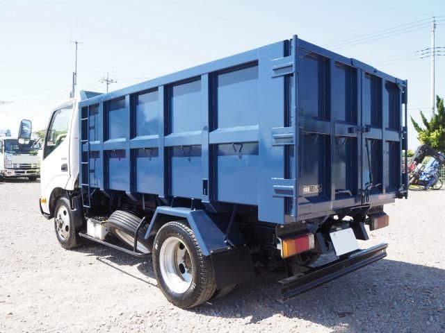 Hino DUTRO 2017-05 7199569-2