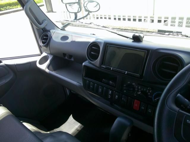 Hino DUTRO 2024-08 7199549-14