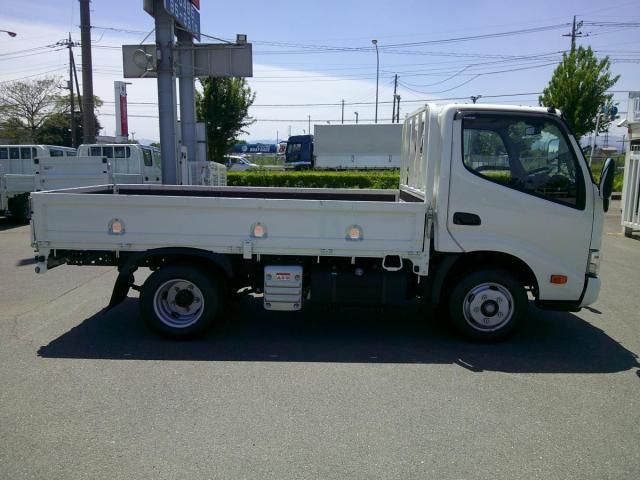 Hino DUTRO 2024-08 7199549-3