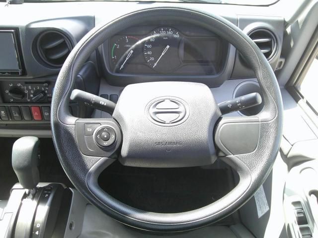 Hino DUTRO 2023-01 7199551-13