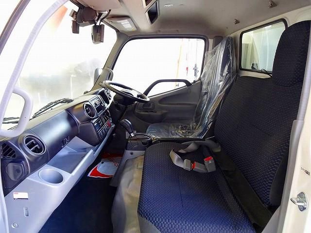 Hino DUTRO 2020-06 7199545-5
