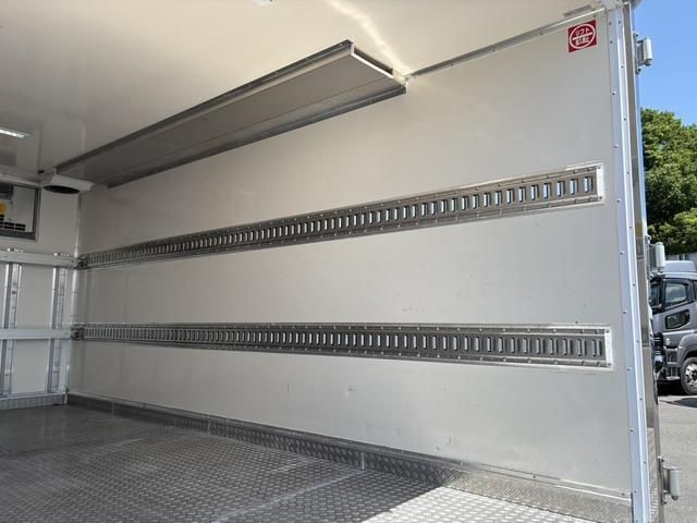 Hino DUTRO 2020-12 7199567-20