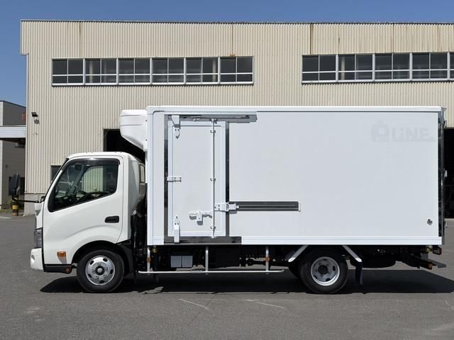 Hino DUTRO 2020-12 7199567-3