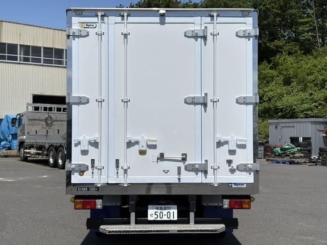 Hino DUTRO 2020-12 7199567-6