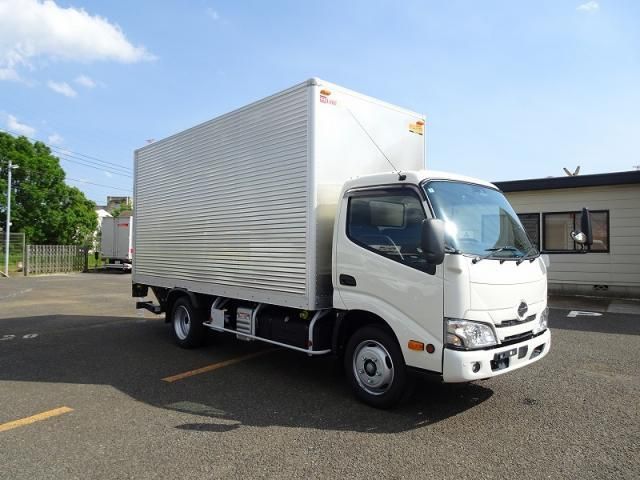 Hino DUTRO 2025-05 7199527-1
