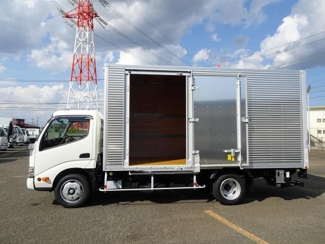 Hino DUTRO 2025-05 7199527-3
