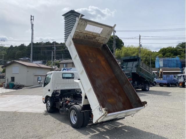 Hino DUTRO 2021-03 7199548-9