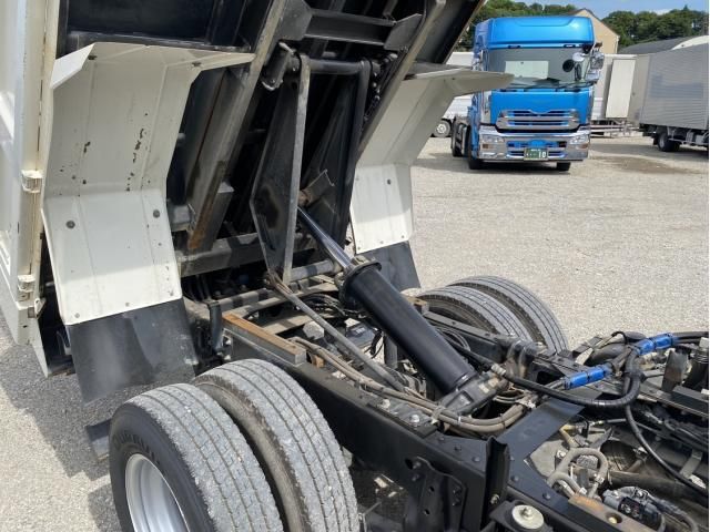 Hino DUTRO 2021-03 7199548-14