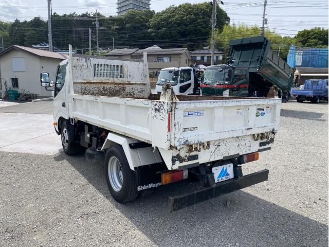 Hino DUTRO 2021-03 7199548-1