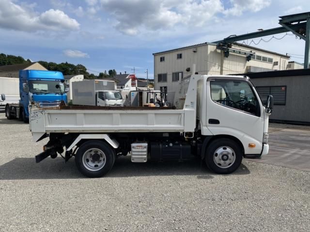 Hino DUTRO 2021-03 7199548-7