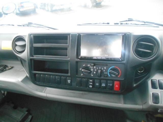 Hino DUTRO 2012-08 7199534-18