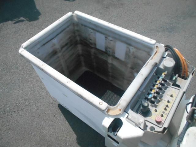 Hino DUTRO 2013-02 7199560-12