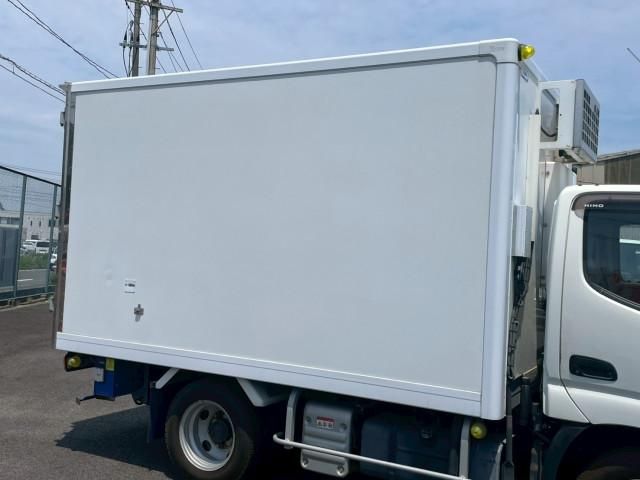 Hino DUTRO 2020-07 7199544-8