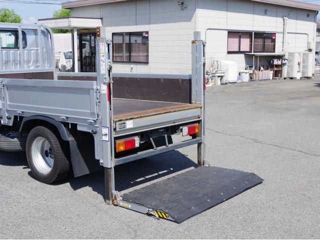 Hino DUTRO 2017-09 7199564-9