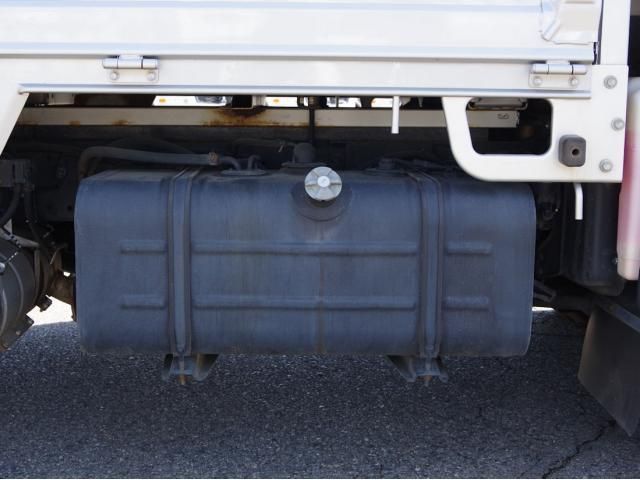 Hino DUTRO 2017-09 7199564-12