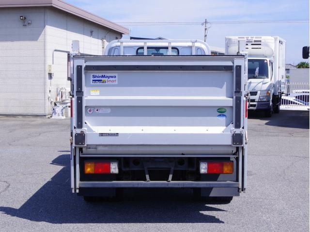 Hino DUTRO 2017-09 7199564-16