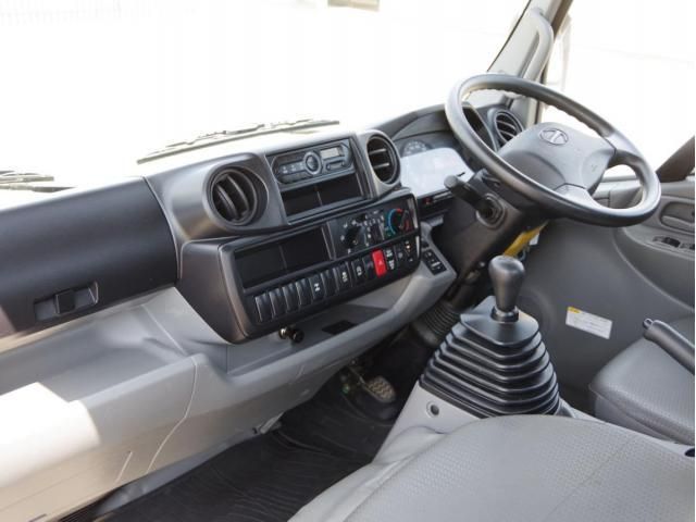 Hino DUTRO 2017-09 7199564-21