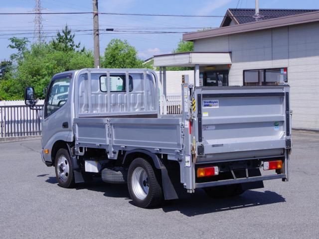 Hino DUTRO 2017-09 7199564-2