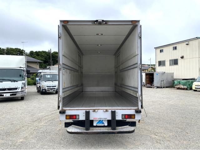 Hino DUTRO 2016-02 7199584-8