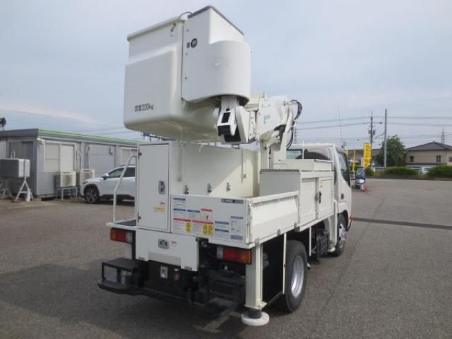 Hino DUTRO 2017-12 7199566-3