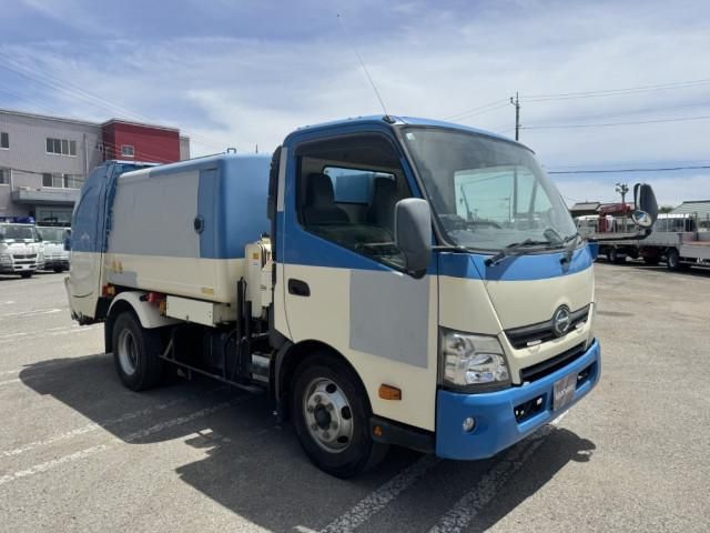 Hino DUTRO 2015-10 7199572-2