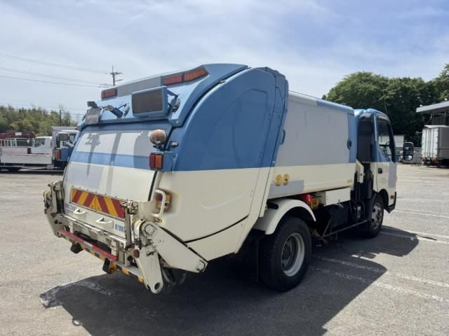 Hino DUTRO 2015-10 7199572-3
