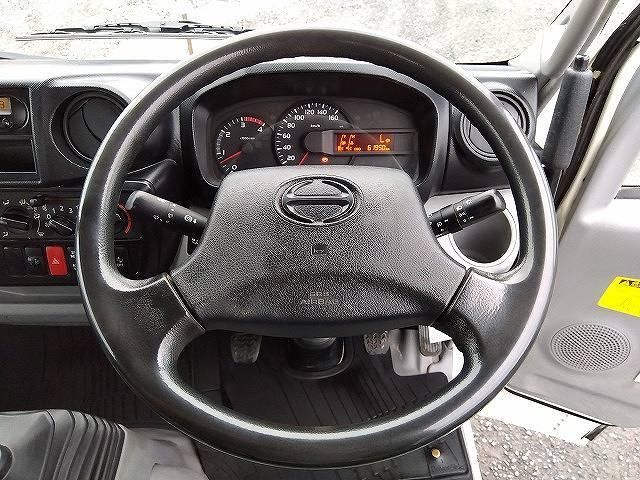 Hino DUTRO 2017-09 7199565-11