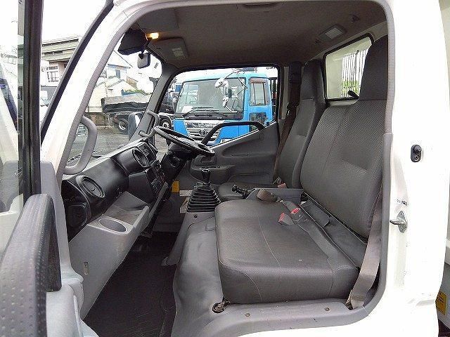 Hino DUTRO 2017-09 7199565-13
