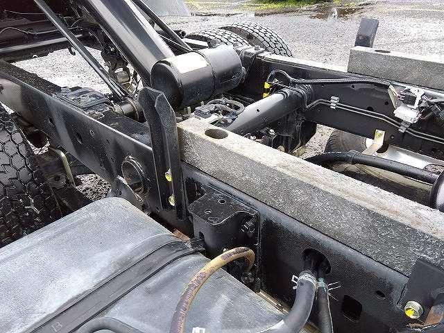 Hino DUTRO 2017-09 7199565-16