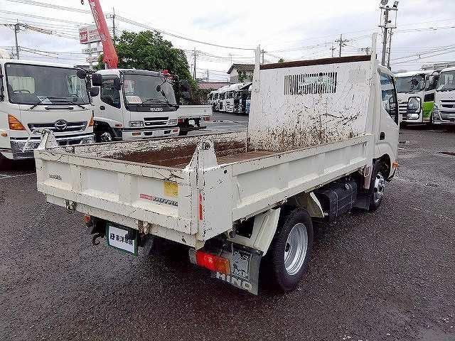 Hino DUTRO 2017-09 7199565-2