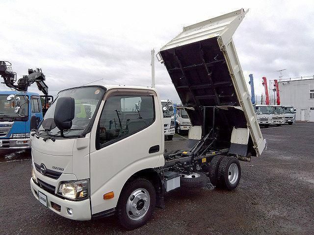 Hino DUTRO 2017-09 7199565-4