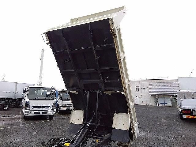 Hino DUTRO 2017-09 7199565-8