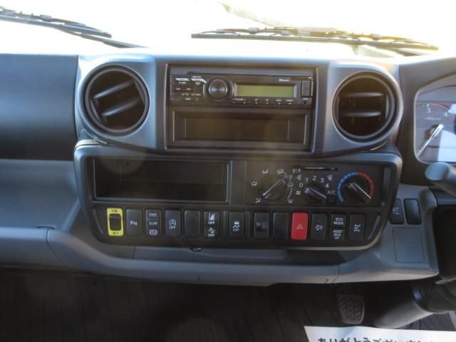 Hino DUTRO 2025-10 7199524-20