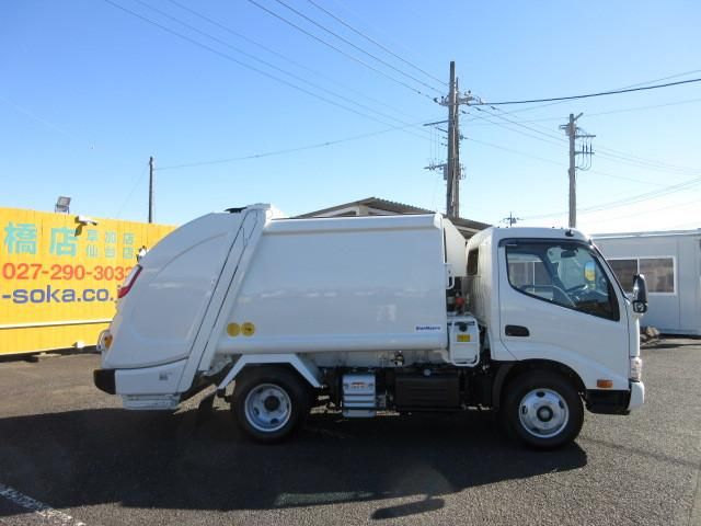Hino DUTRO 2025-10 7199524-5