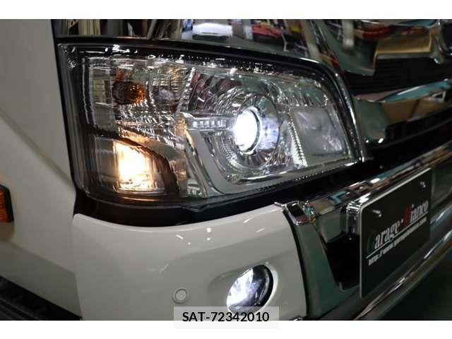 Hino DUTRO 2025-07 7217762-8