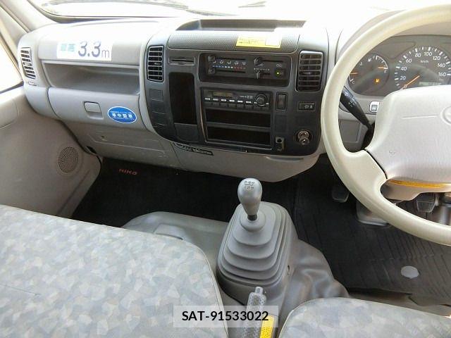 Hino DUTRO 2007-07 7217737-18