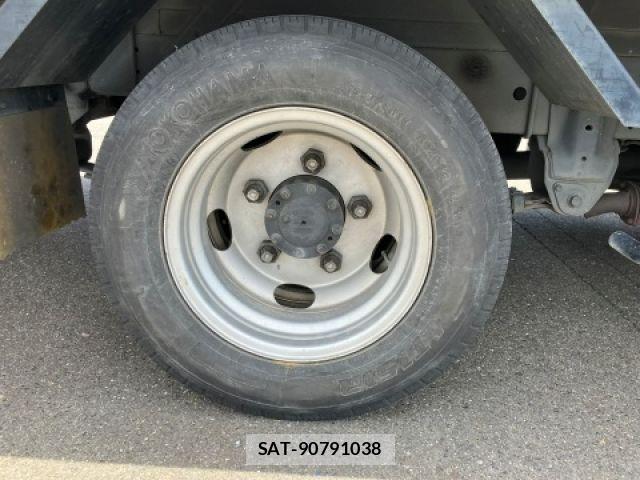 Hino DUTRO 2013-03 7217738-14