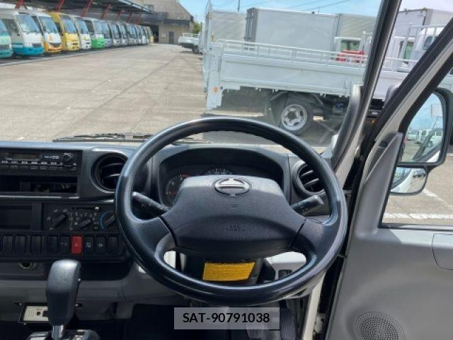 Hino DUTRO 2013-03 7217738-20
