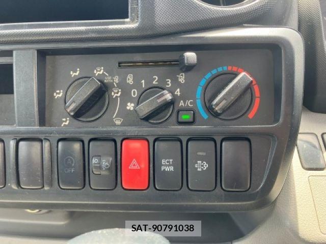 Hino DUTRO 2013-03 7217738-22