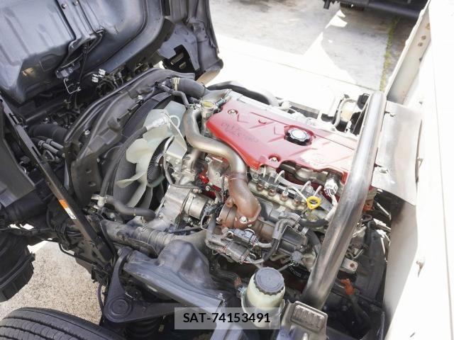 Hino DUTRO 2018-10 7217758-15