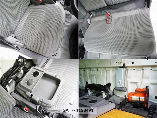 Hino DUTRO 2018-10 7217758-27