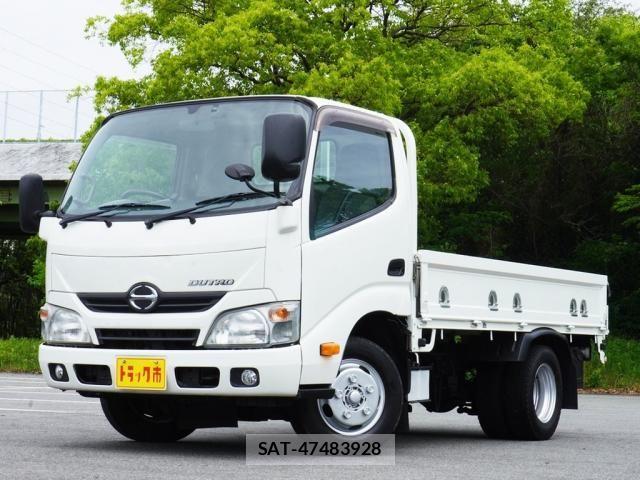 Hino DUTRO 2015-02 7217748-0
